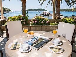 Apartments Vidak - One Bedroom Apartment With Terrace and Sea View -