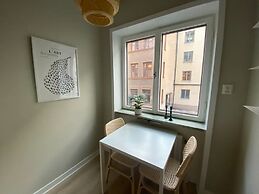 Cozy 1 Room Apartment At Södermalm