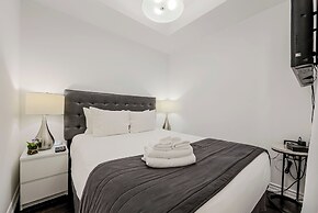 Breathtaking City Views Spacious Fully Furnished Condo - Sleeps 6, Fre