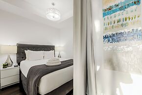 Breathtaking City Views Spacious Fully Furnished Condo - Sleeps 6, Fre