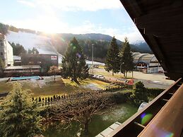 Apartment Near the Gondelbahn With Shared Pool