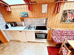 Apartment Near the Gondelbahn With Shared Pool