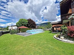 Apartment Near the Gondelbahn With Shared Pool