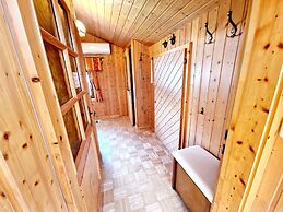 Apartment Near the Gondelbahn With Shared Pool