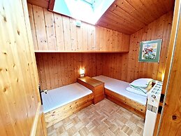 Apartment Near the Gondelbahn With Shared Pool
