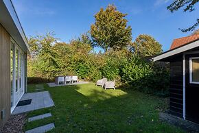 Holiday Home With Sauna in Oostkapelle