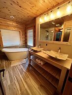 Black Tree Resort - The Lodge