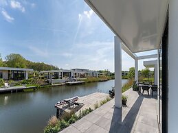 Attractive Villa in Zeewolde With Garden