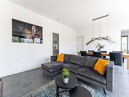 Attractive Villa in Zeewolde With Garden