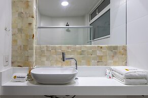 2 Minutes From Copacabana Beach A502