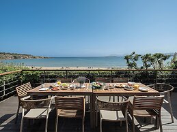 the House by the sea Beach Holiday Villa for Families up 8-9 Persons