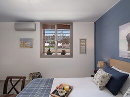 the House by the sea Beach Holiday Villa for Families up 8-9 Persons