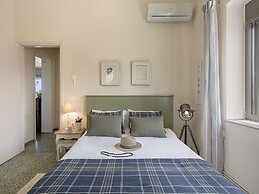 the House by the sea Beach Holiday Villa for Families up 8-9 Persons