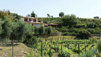 Uva & Stelle Maison Detached Villa in the Hills of Sperlonga