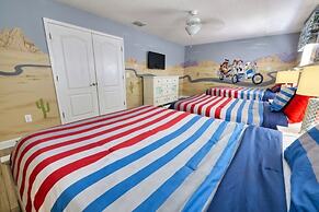 Paradise By The Parks 9 Bedroom Home by Redawning