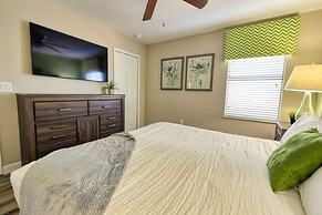 Paradise By The Parks 9 Bedroom Home by Redawning