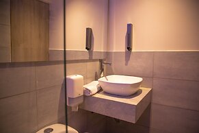 Hotel ByHours Circunvalar