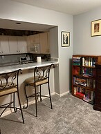 Cozy Stay in Kc Area