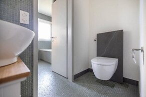 Luxury Apartment With Smart TV Free Parking Large Garden