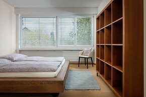 Luxury Apartment With Smart TV Free Parking Large Garden