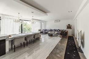 Bh78 Vip Penthouses Immersive Magic Experience