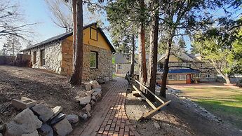 Sherwood Arms Motel