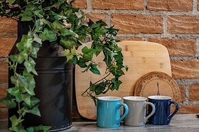 Luxury Industrial Flat 5 Mins From Nimman