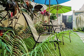 Luxury Industrial Flat 5 Mins From Nimman