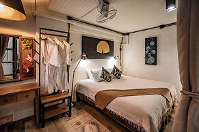 Luxury Industrial Flat 5 Mins From Nimman