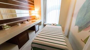 Stunning 80m2 Sea View Apartment, 1-min To Beach