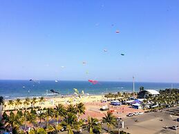 Stunning 80m2 Sea View Apartment, 1-min To Beach