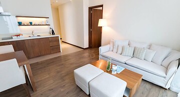 Stunning 80m2 Sea View Apartment, 1-min To Beach