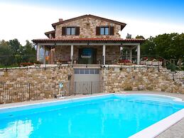 Villa in Cagli With Private Garden