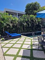 OASIS Apartments Simpson Bay