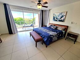 OASIS Apartments Simpson Bay
