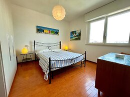 Cozy sea View Apartment