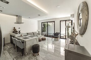 Bh 05 Gf Pamper Yourself With a Special Gateway