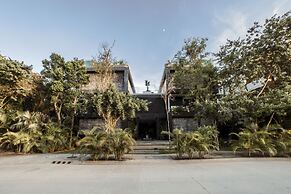 Bh 05 Gf Pamper Yourself With a Special Gateway