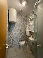 Red Apartment for 05