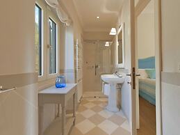 Belvilla by OYO Villa Arnia