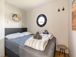 Comfortable Houseboat in Volendam Marina