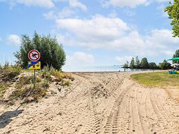 Houseboat in Volendam Marina
