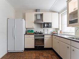 Lovely Holiday Home From 1761 With Contemporary Comfort