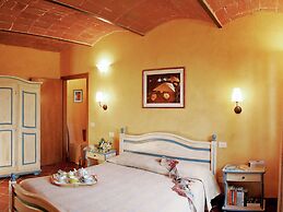 Rustic Elegance in Montepulciano