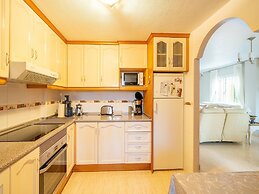 Belvilla by OYO La Casa de Shanaya