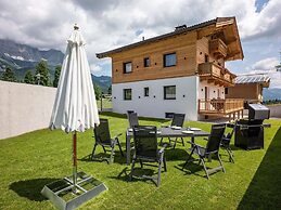 New Holiday Home With a Large Garden Near Ellmau in Tyrol