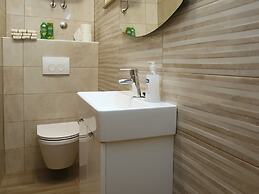 Apartments Boro - Three Bedroom Apartment With Sea View