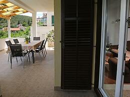 Apartments Boro - Three Bedroom Apartment With Sea View