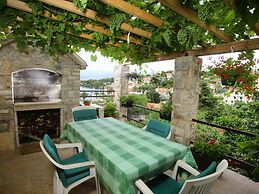 Apartments Boro - Three Bedroom Apartment With Sea View