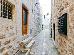 Budget Old Town - One-bedroom Apartment - Ispod Mira 3 Street